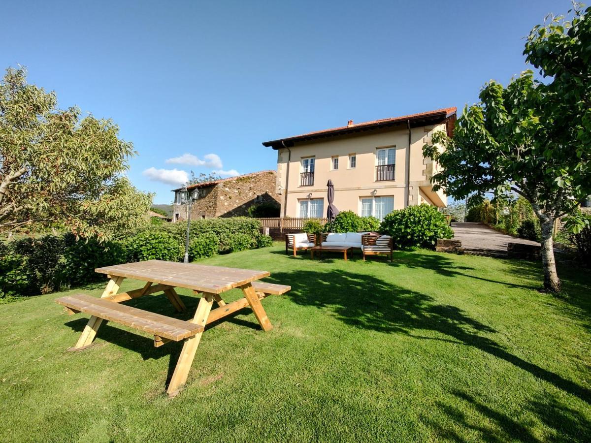 Apartamentos Corona Comillas Εξωτερικό φωτογραφία